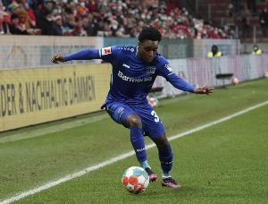 开云体育下载-每体：巴萨今夏想买弗林蓬，认为他能像邓弗里斯一样出色