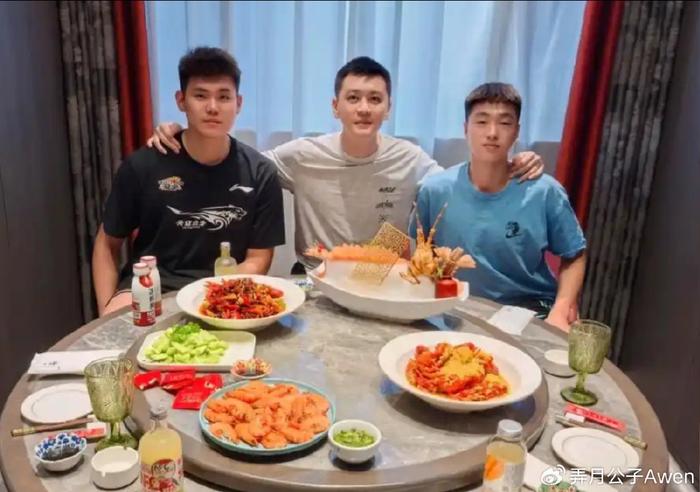 开云-因祸得福！一仗干到西班牙联赛，球迷：他俩真是自己“打”出来的