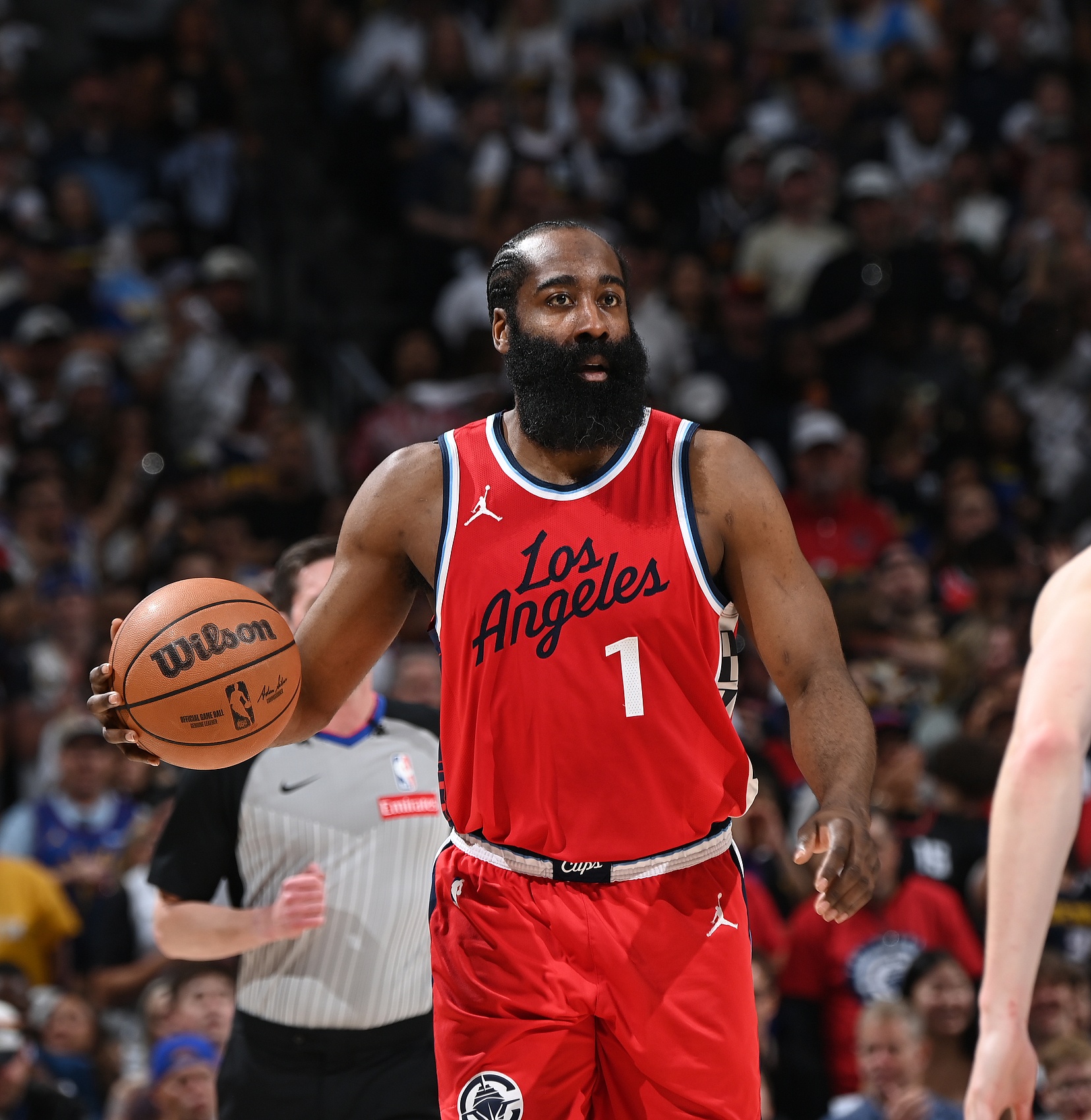 哈登：我不玩2K但很喜欢使命召唤🎮 一玩就8-10个小时