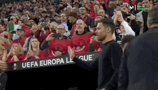 开云体育APP下载-穆式足球重生！2年2进决赛，魔力鸟让罗马气质蜕变